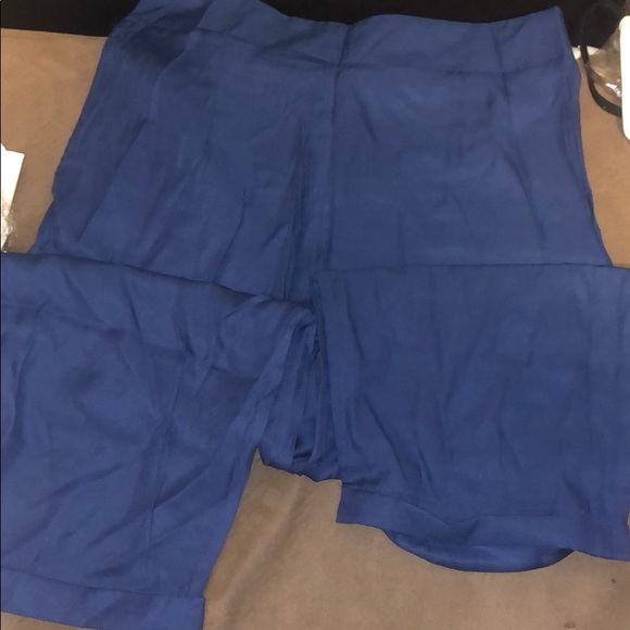 2Piece - Picture 4 of 4